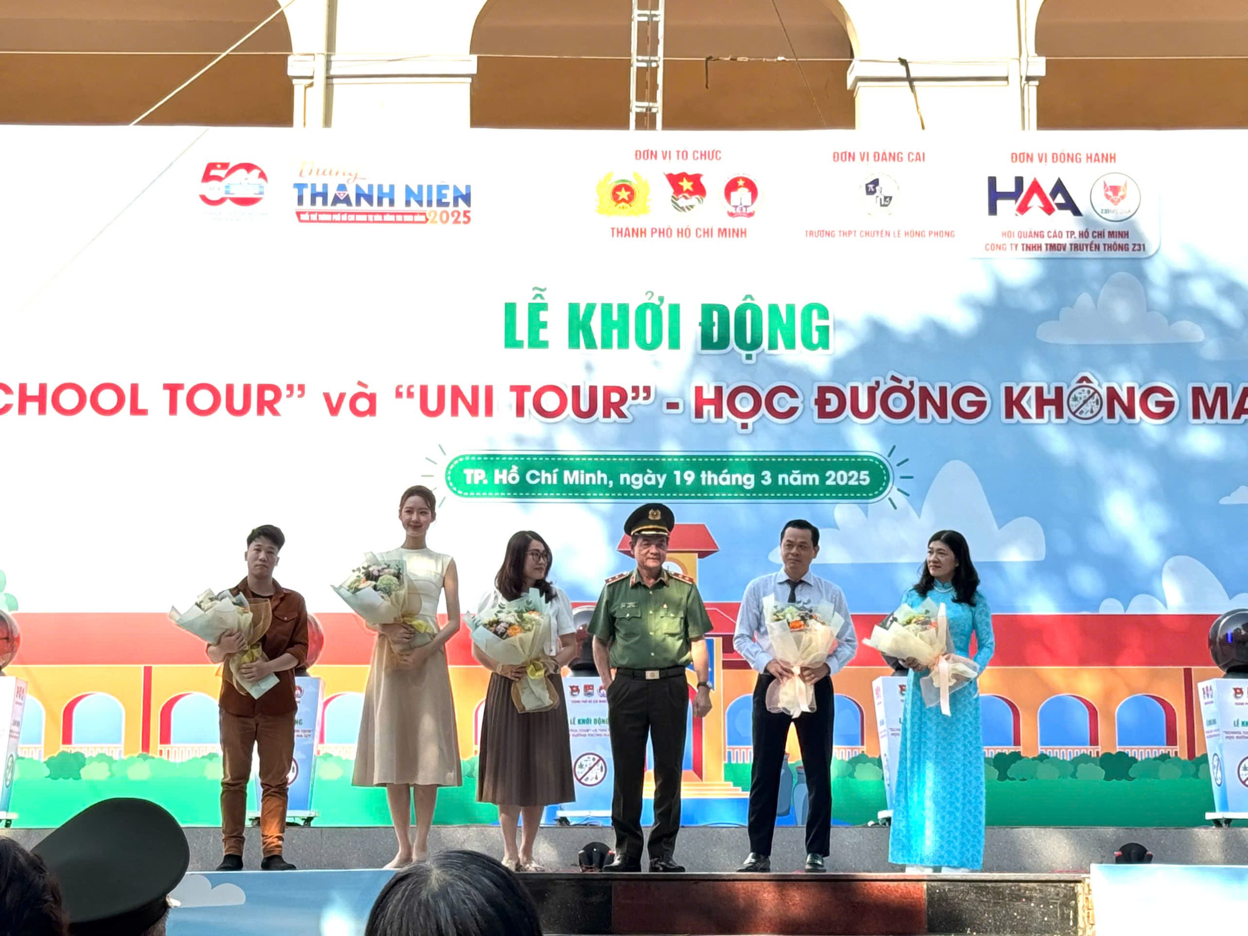 HỘI QUẢNG CÁO TP.HCM ĐỒNG HÀNH CÙNG CHƯƠNG TRÌNH “SCHOOL TOUR” VÀ “UNITOUR” – HỌC ĐƯỜNG KHÔNG MA TÚY